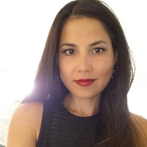 Meet your Posher, Michelle - Picture 1 of 1